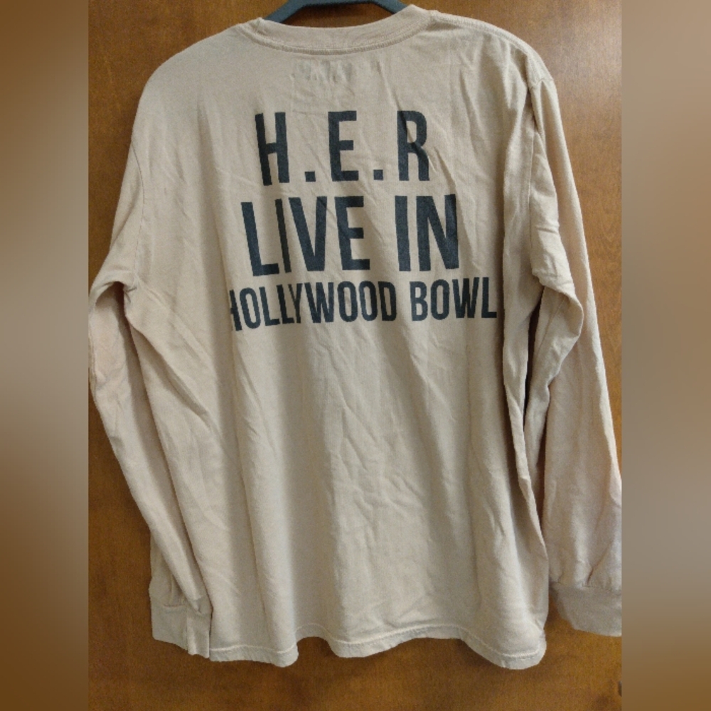 H.E.R. Long Sleeve Graphic T-shirt - Picture 5 of 5